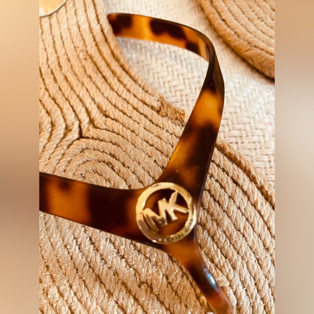 🖤New Michael Kors Tortoiseshell Strap Jute-Style Flip Flop Sandals - Picture 5 of 9